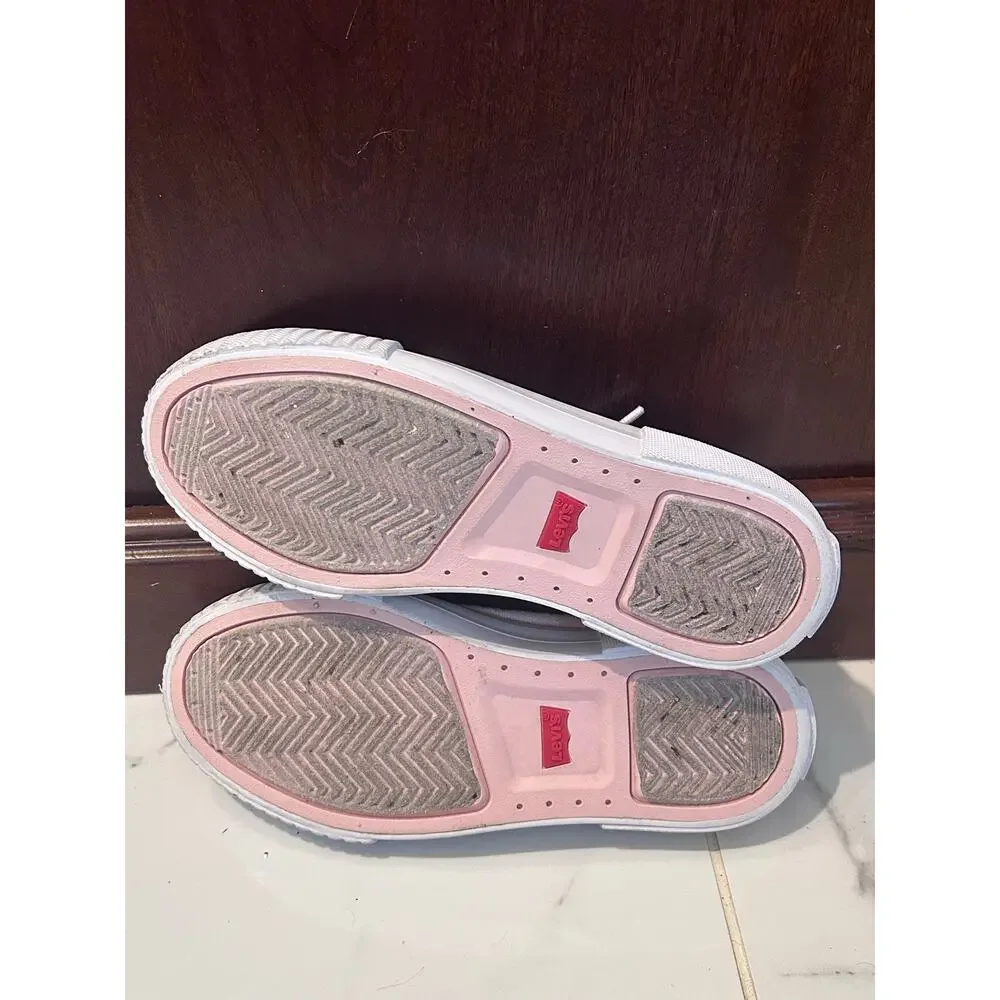 Levis girls size 13 light pink low top lace up sneakers Athleisure Streetwear